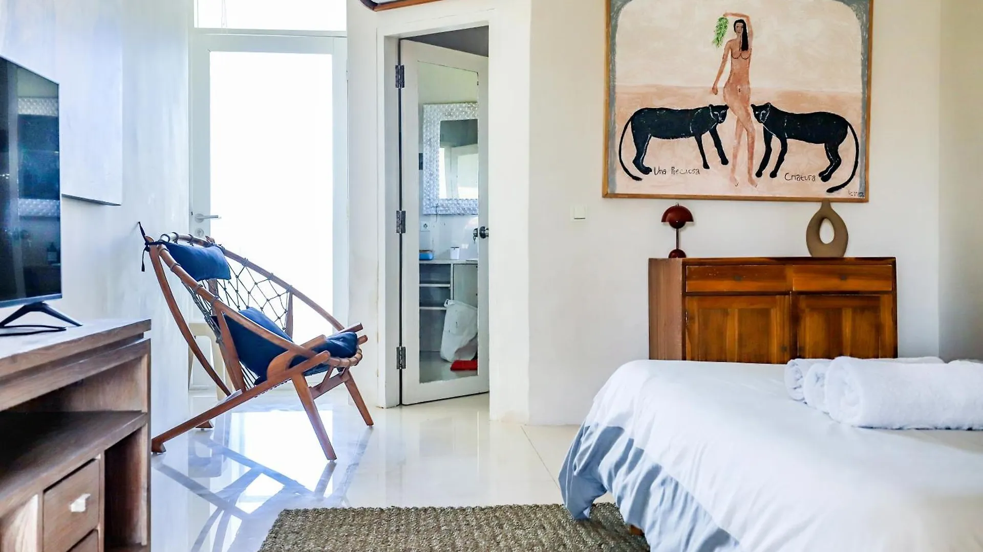 Canggu Art Loft - Luxury Stay With Berawa View 2Bdr location